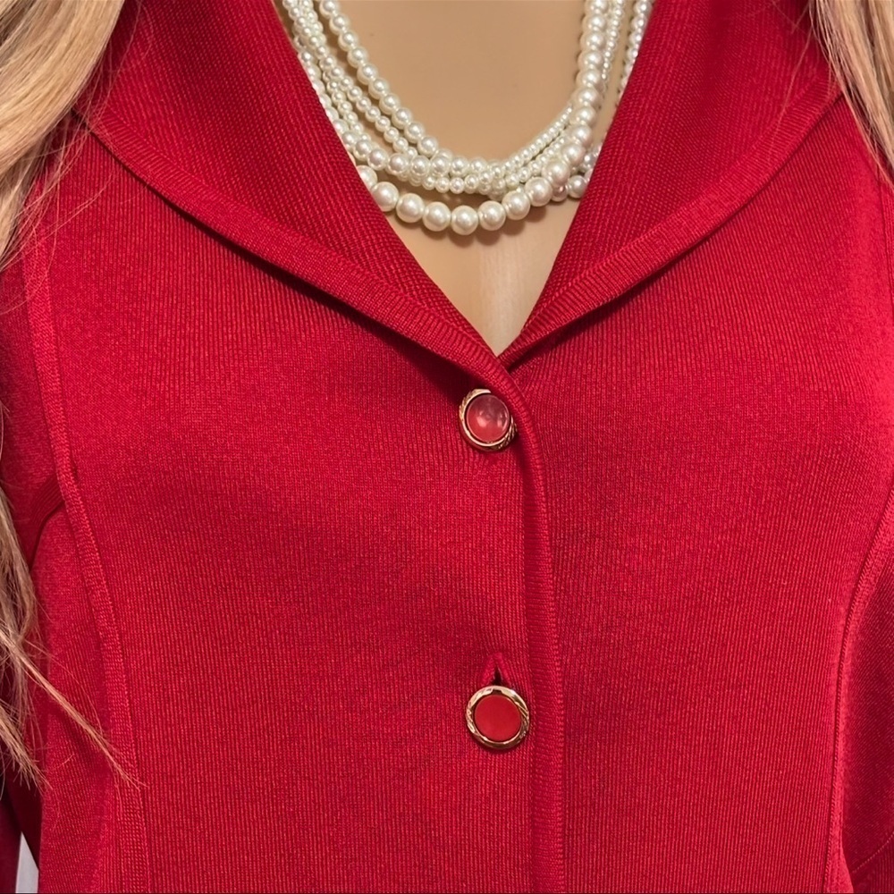 Gorgeous Exclusively Misook Solid Red Knit Blazer… - image 7